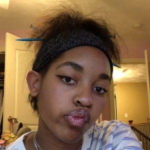 Meet your Posher, Jasmine